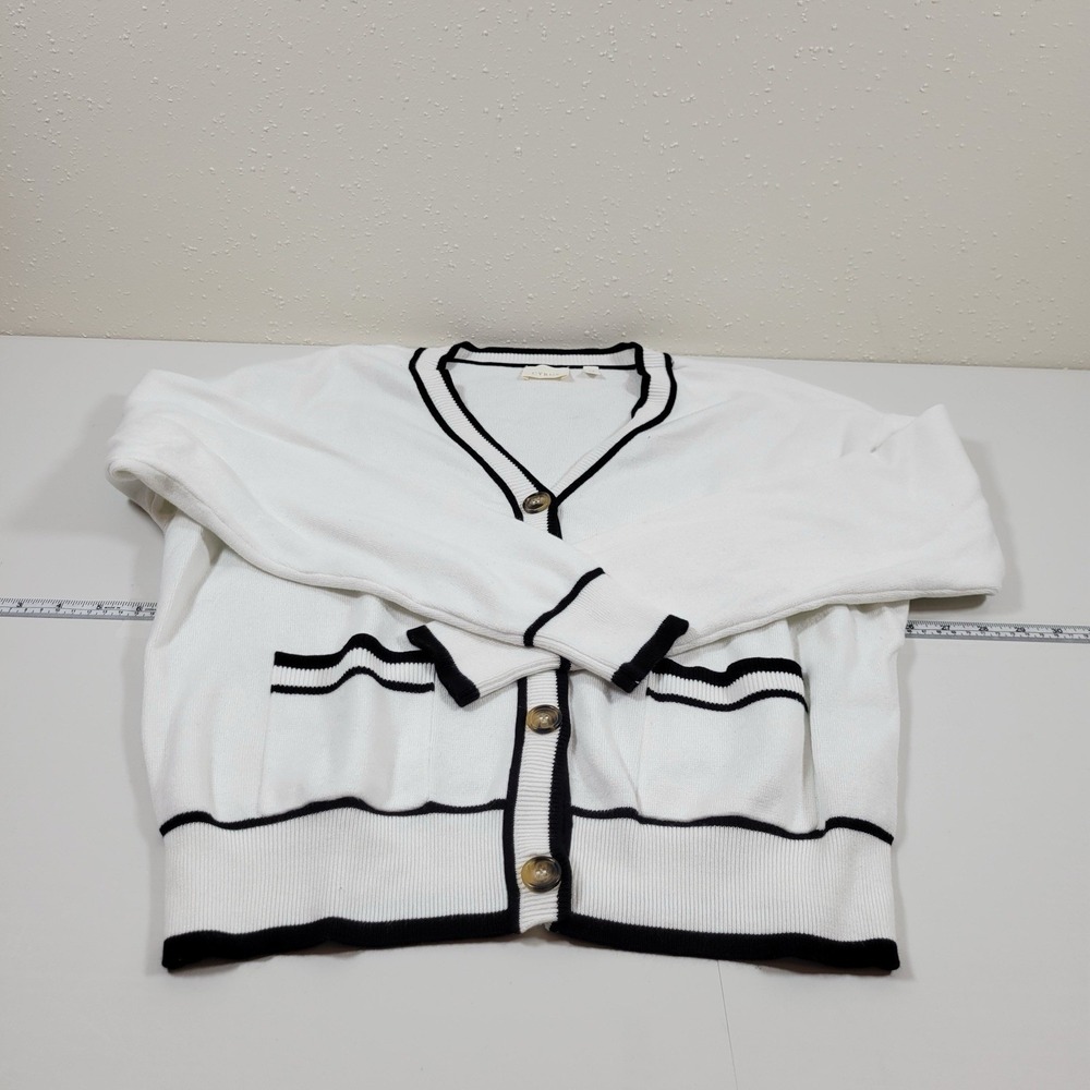 Cyrus Women's Cardigan Sweater Size Medium White And Black